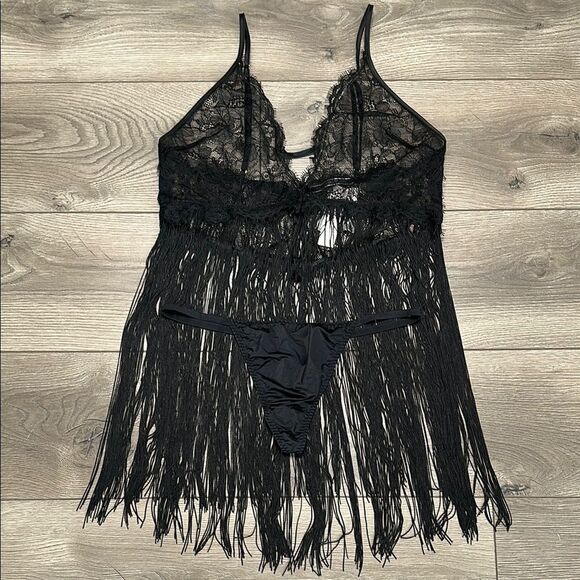 Victoria’s Secret Black Fringe Slip And V-String Panty Size Large - Picture 4 of 16